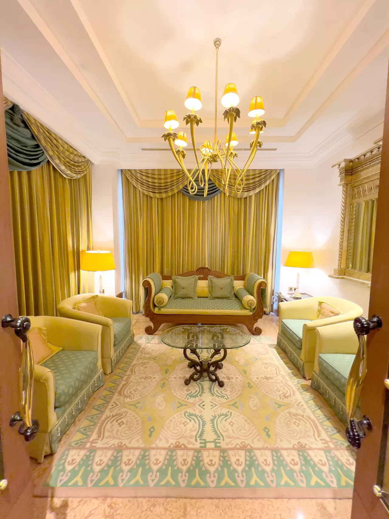 The Royal Residence Living Room