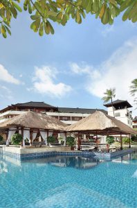 Pool Bar