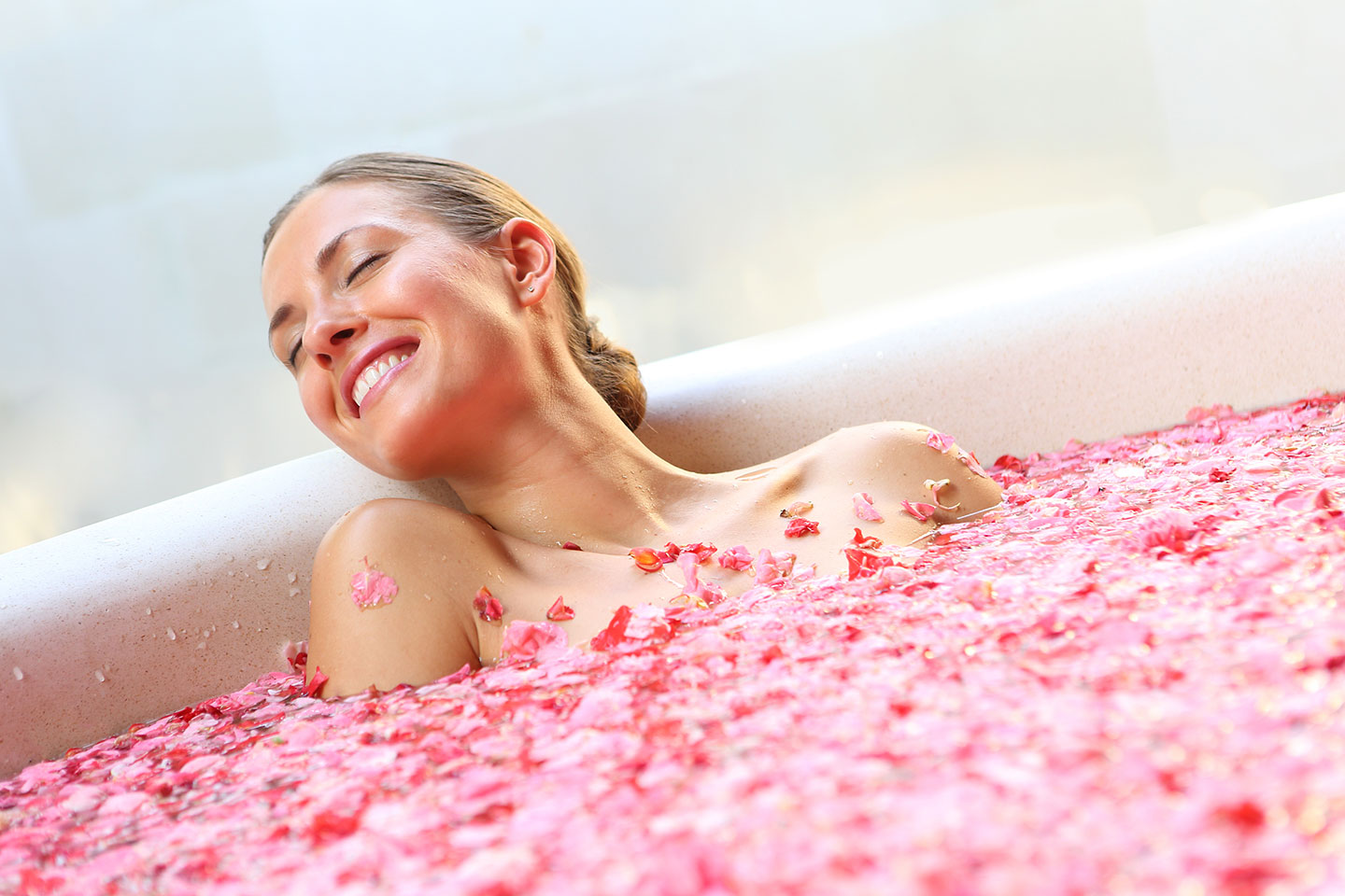 Spa Aromatherapy Flower Bath