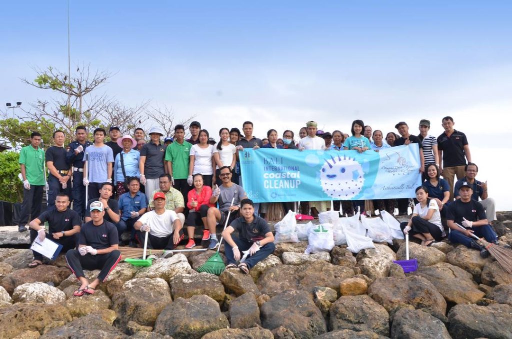 International Coastal Cleanup Day 2018 at Nusa Dua Beach Hotel & Spa