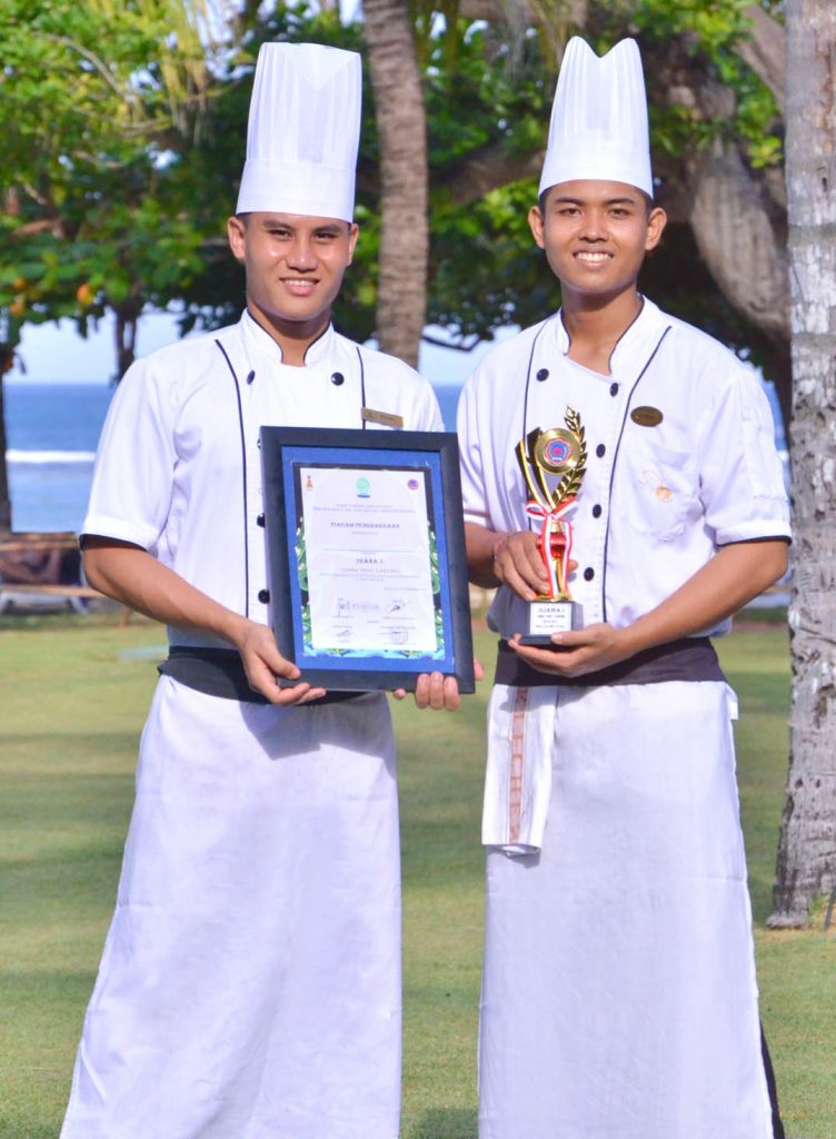 Nusa Dua Beach Hotel & Spa won the first place in Bualu Culture Festival 2019 Fruit Carving Competition
